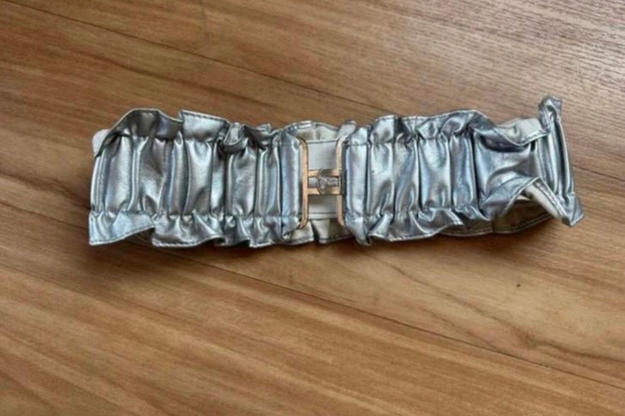 Zilverkleurige taille riem met stretch - onesize, Ophalen of Verzenden, Zo goed als nieuw