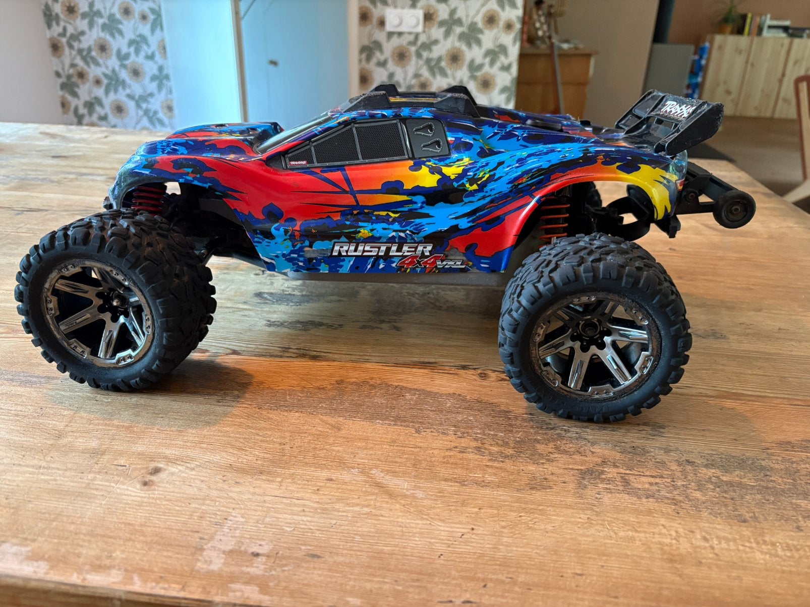 RC Traxxas Rustler VXL 4x4 incl. 3S LiPo, charger en zender, Ophalen, Gebruikt, Auto offroad, Schaal 1:10
