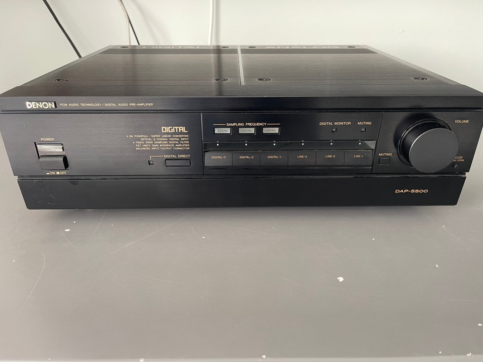Denon DAP-5500 Digital Audio Preamplifier, Ophalen, Denon, Zo goed als nieuw, Minder dan 60 watt