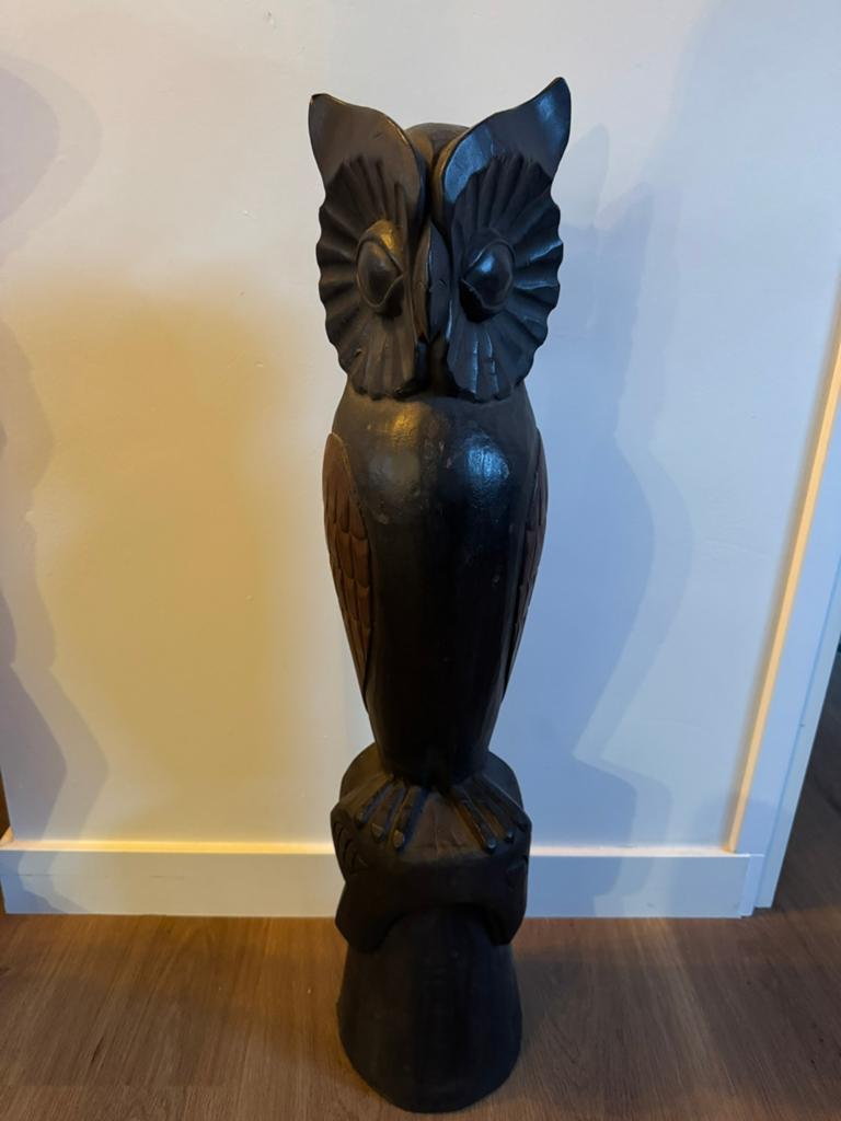 Uil uit handgesneden hout, Antiek en Kunst, Beeld, Hout, Vogel, 50 - 100 cm