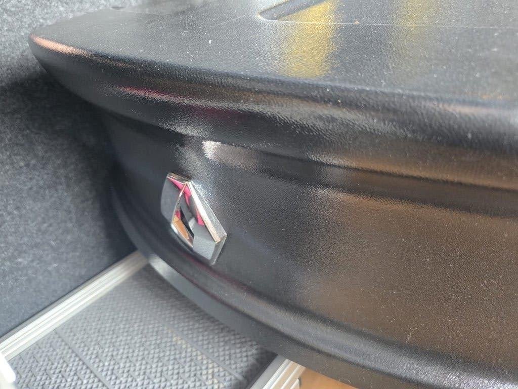 Te koop Renault dakkoffer 480 L en dragers, Ophalen, Zo goed als nieuw