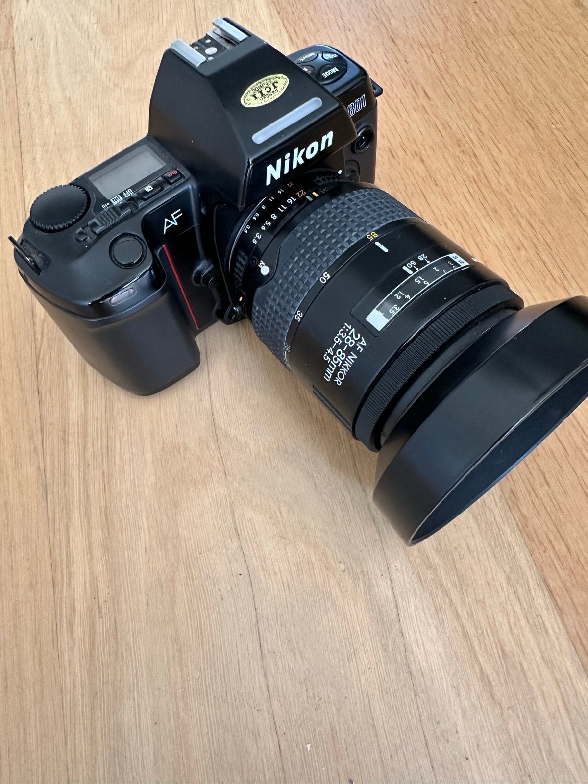 Nikon F-801 spiegelreflexcamera met AF Nikkor 28-85mm lens, Ophalen, Niet werkend, Spiegelreflex, Nikon