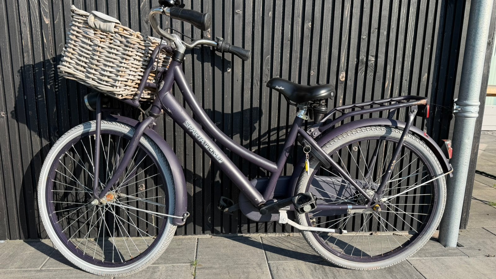 Sparta Pick-Up 24 inch meisjesfiets | Nexus 3 | Basil mand, Ophalen, Terugtraprem, Versnellingen, Gebruikt