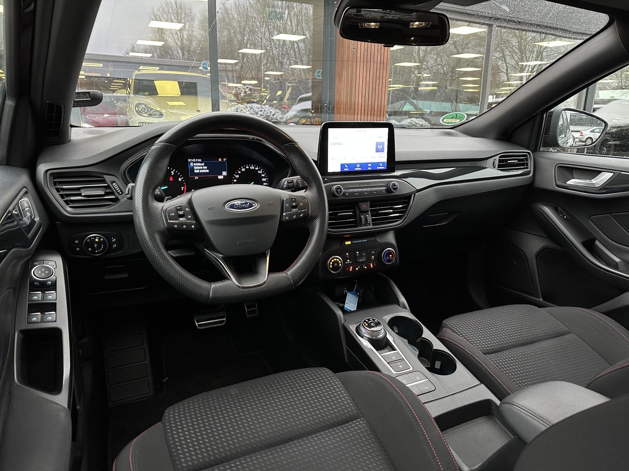 Ford Focus Wagon 1.0 EcoBoost ST Line Automaat Stoelverwarmi, Gebruikt, Euro 6, 715 kg, Automatische klimaatregeling