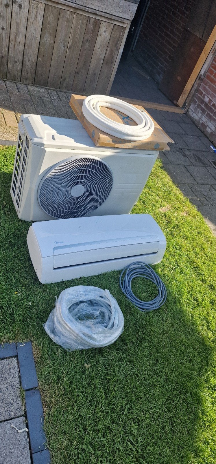 Airco split unit 2.5kw, Ophalen