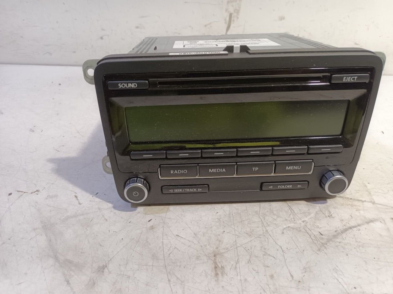 Radio Volkswagen Passat, Ophalen of Verzenden, Van der Ven Autorecycling B.V., Onderdelen@venauto.nl, Ettenseweg 76, 4706 PB Roosendaal, The Netherlands