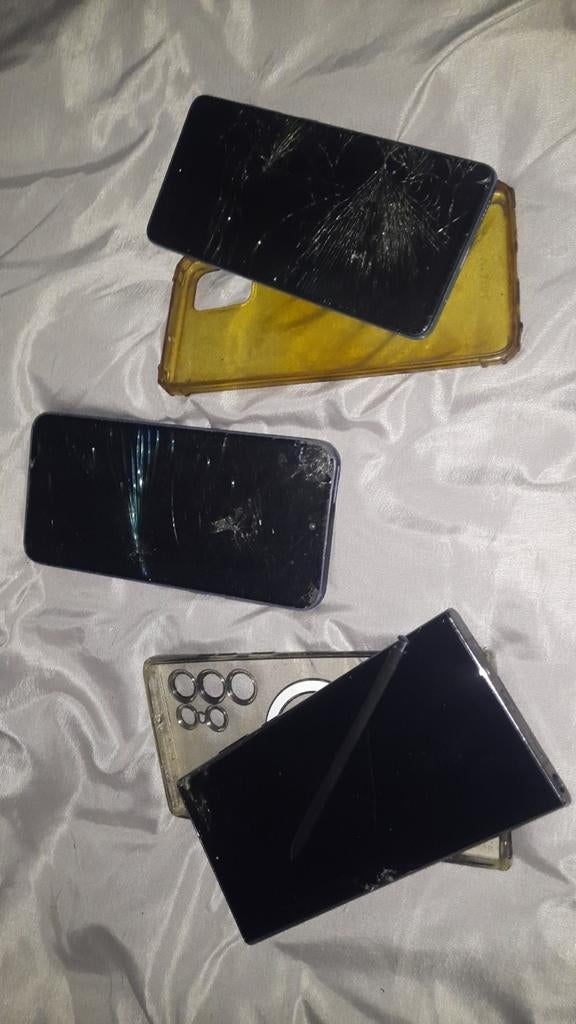 3 defecte Samsung telefoons: S22 Ultra, A35 5G en onbekend, Ophalen of Verzenden, Niet werkend, Overige typen, Samsung