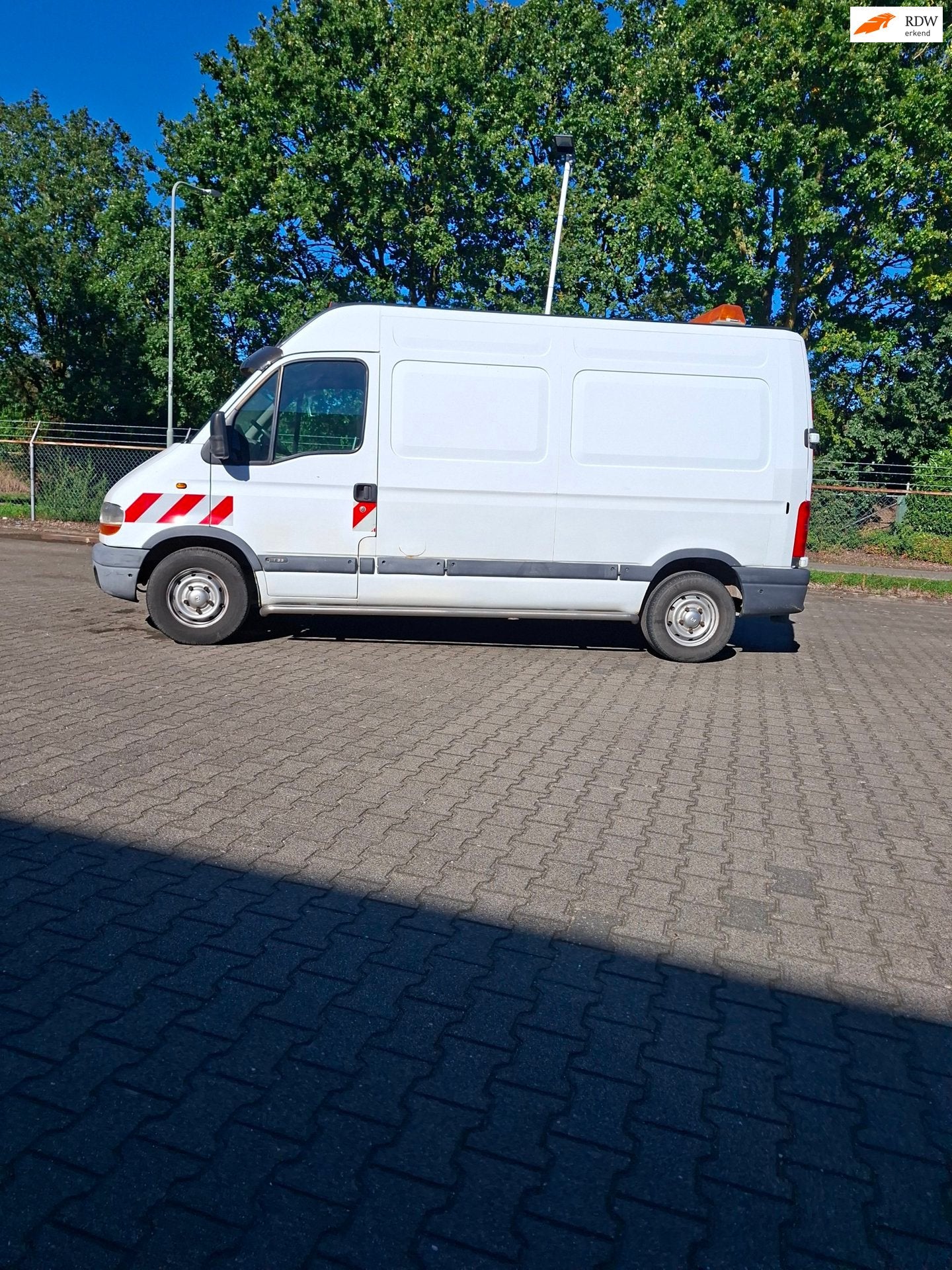 Renault Master T33 2.8dTi L2H2, Gebruikt, Zwart, 4 cilinders, Renault