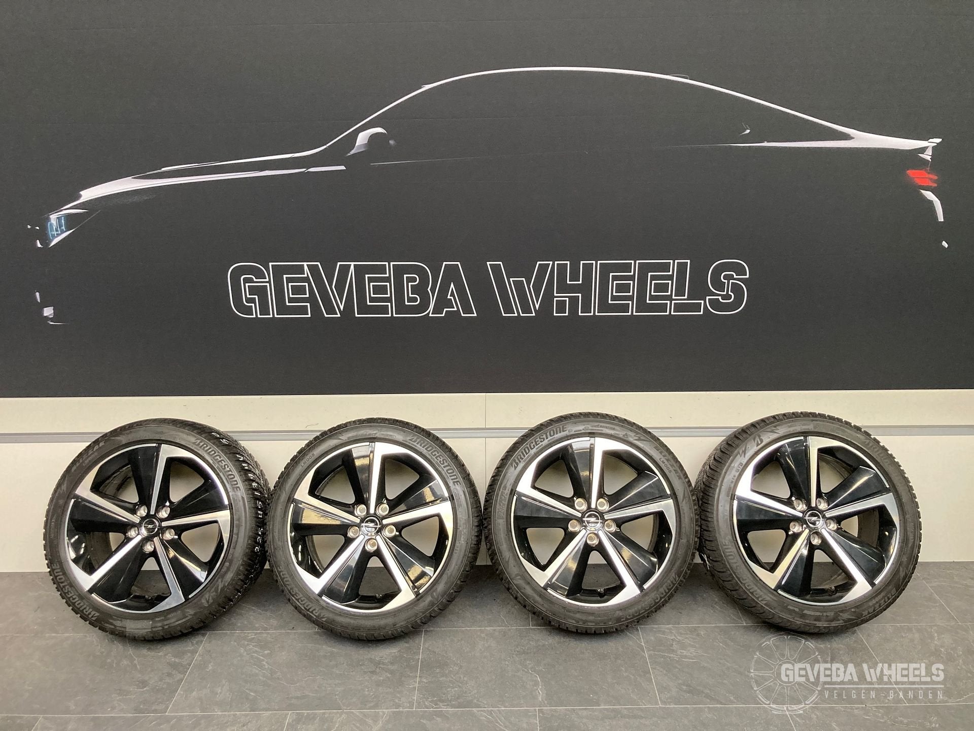 17” originele Opel Astra L velgen + winterbanden 5x108 98470, Gebruikt, -, -, Banden en Velgen