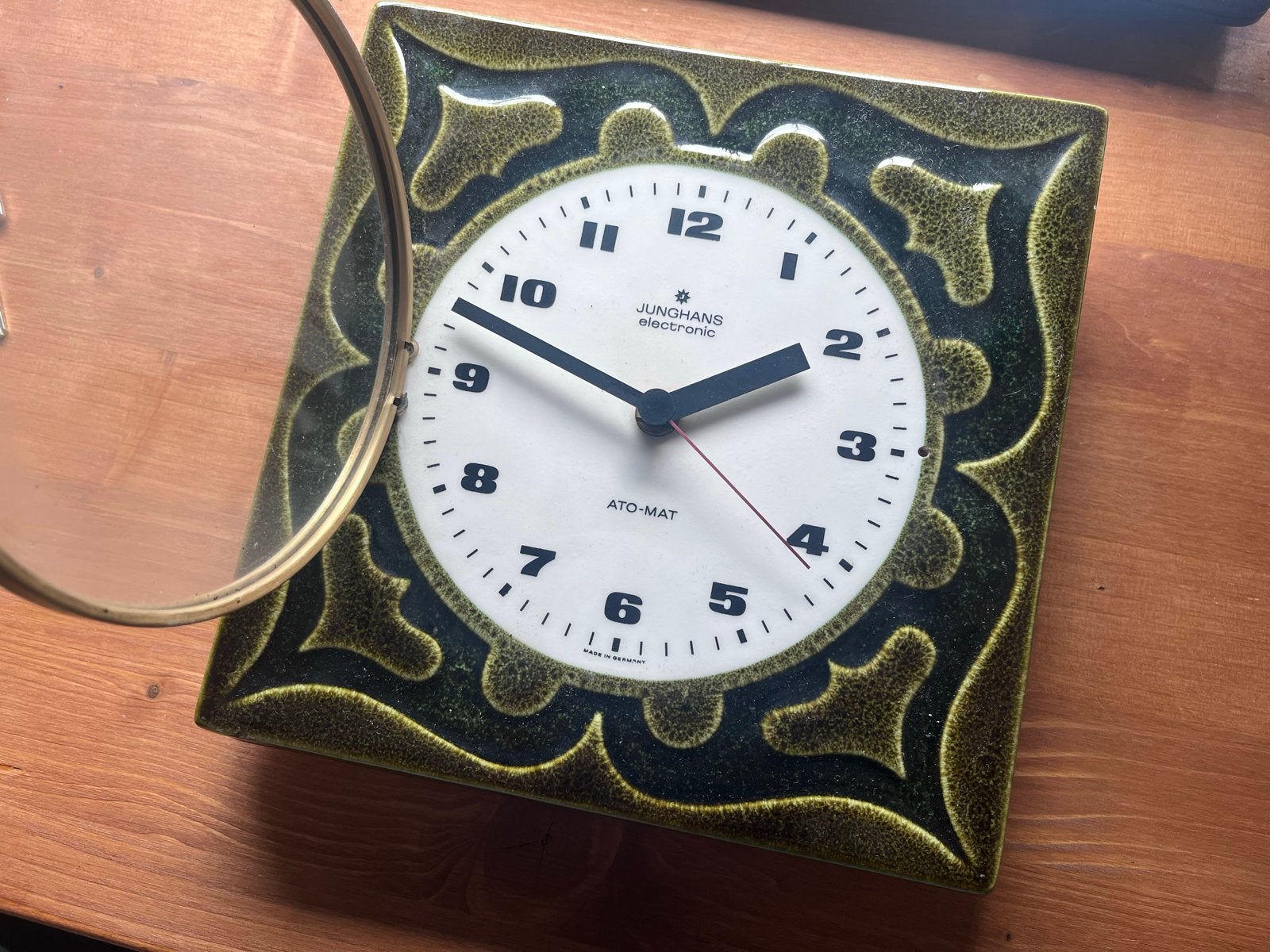 Vintage Junghans ATO-MAT wandklok - Keramiek, Antiek en Kunst, Ophalen of Verzenden