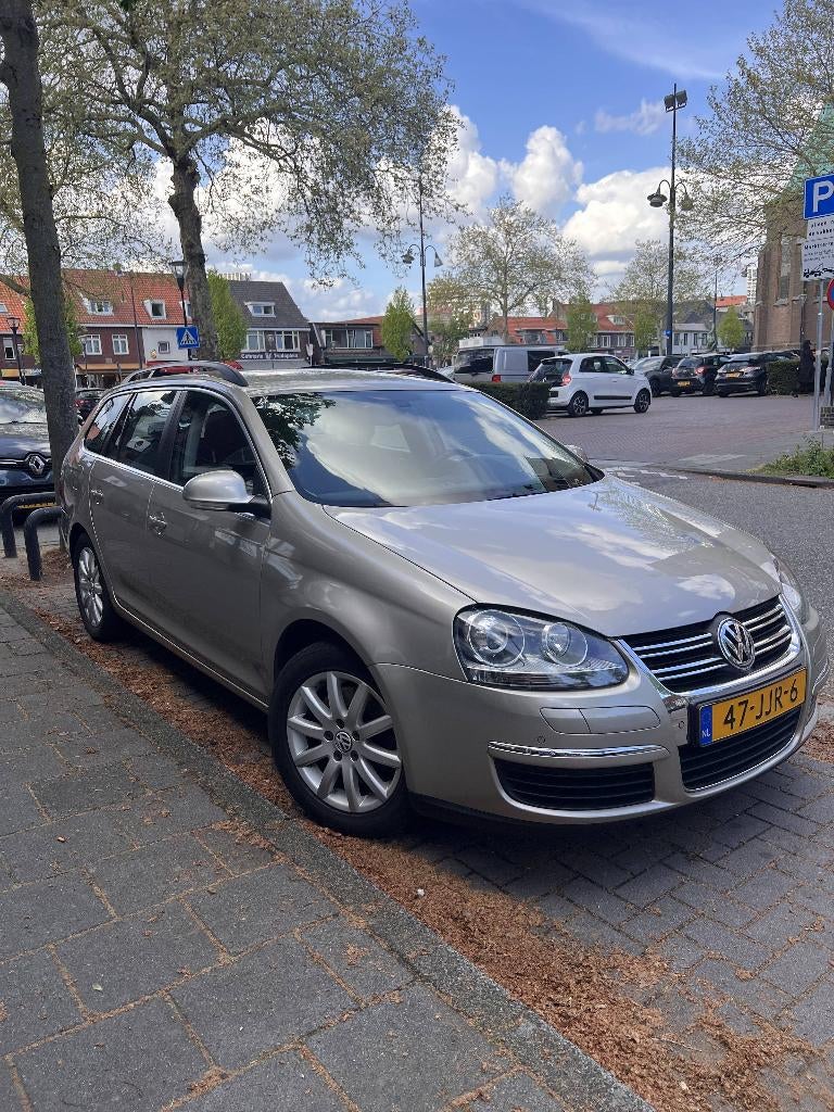 Volkswagen Golf Variant 1.4 TSI 160pk Highline | automaat, Auto's, 4 cilinders, 160 pk, Beige, Origineel Nederlands
