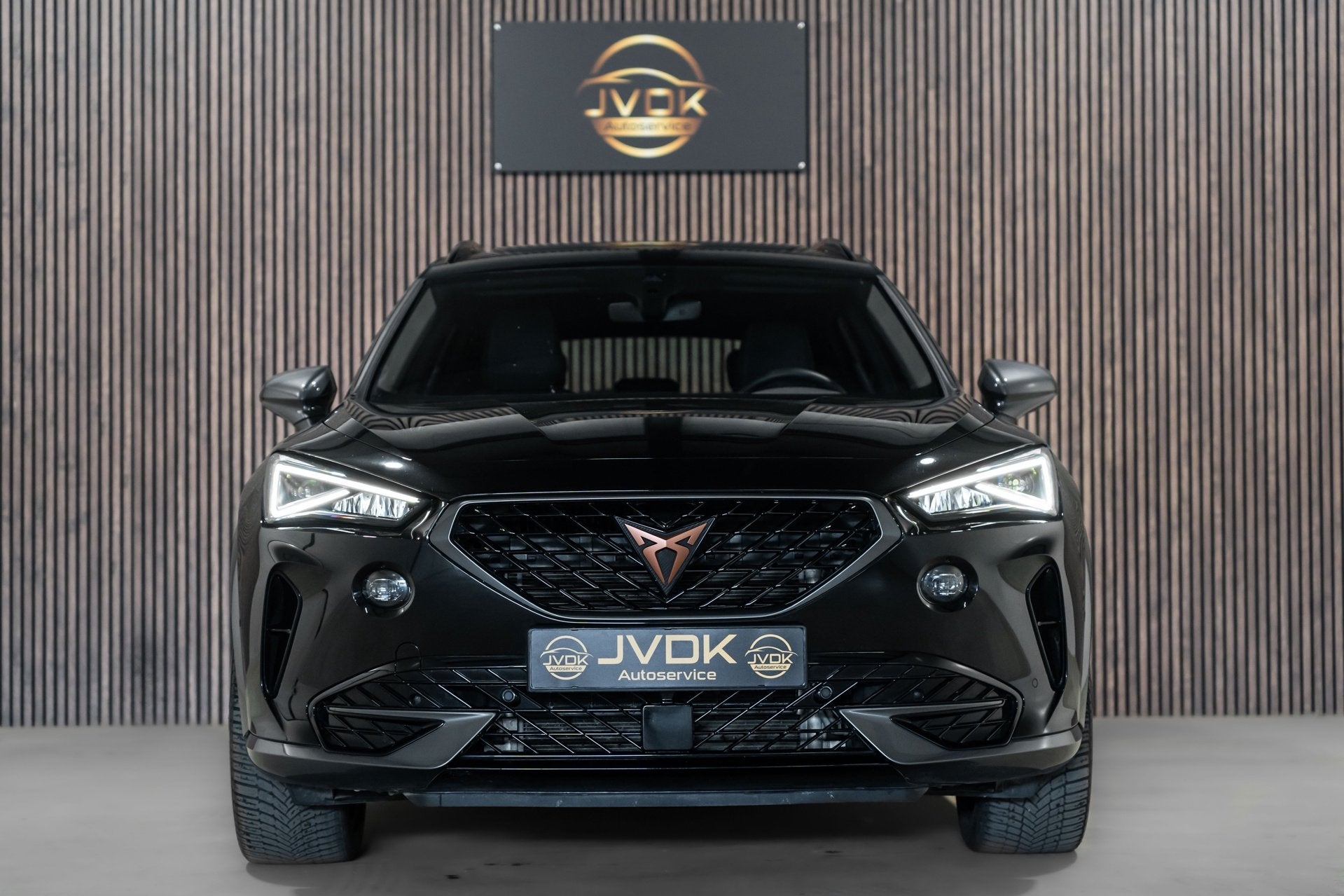 Cupra Formentor 1.4 e-Hybrid Business Pano Leder Camera Led, Auto's, Dealer onderhouden, Gebruikt, 4 cilinders, Leder en Stof