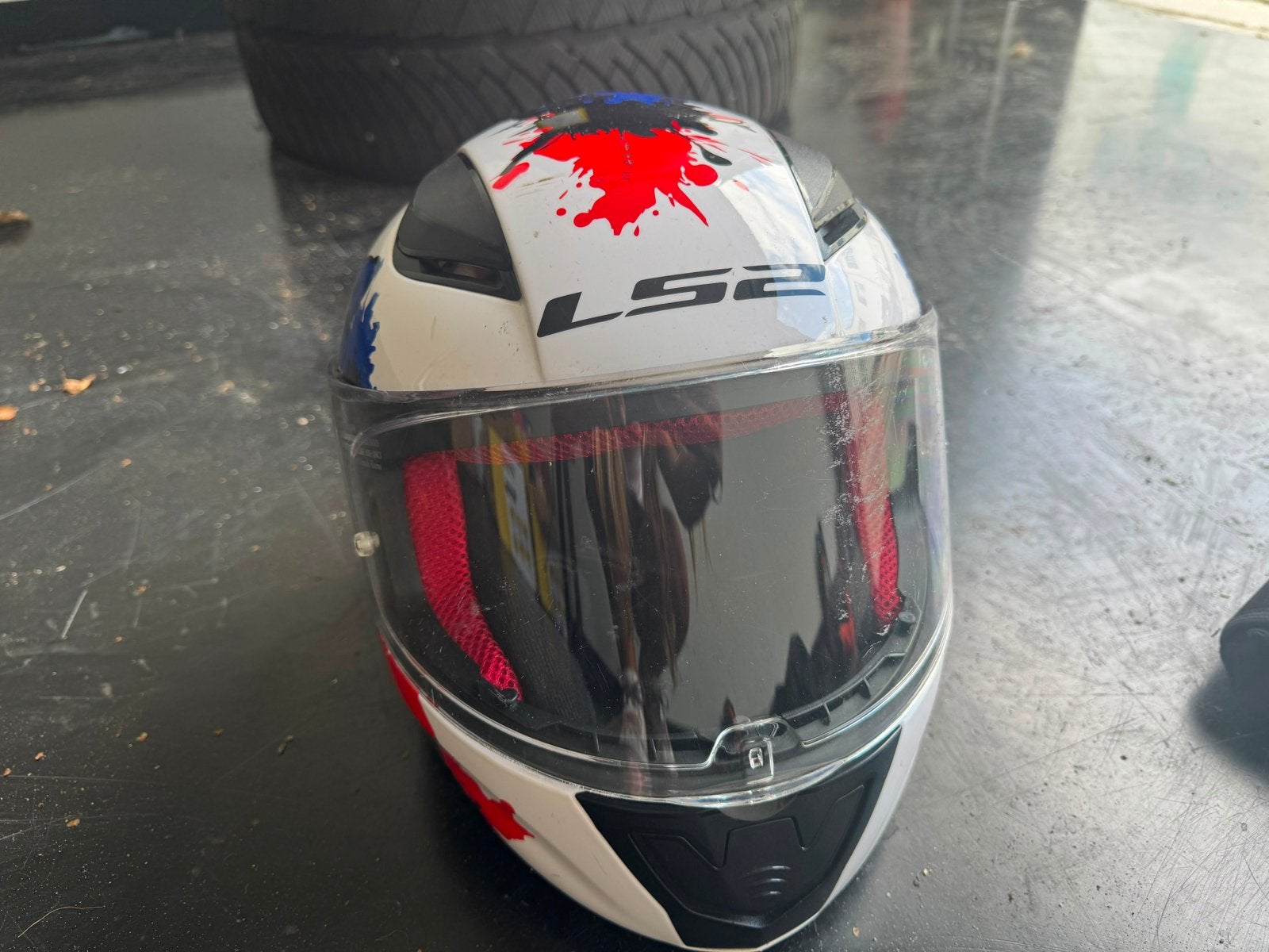 Karting uitrusting: helm, pak, schoenen, bescherming, stoel, Sport en Fitness, Karting, Ophalen of Verzenden, Gebruikt, Kleding of Schoenen