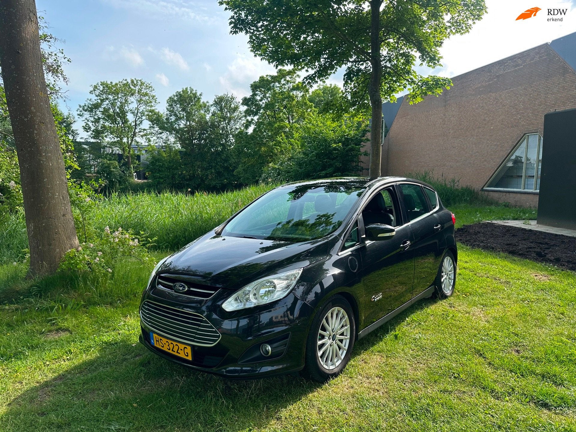 Ford C-Max 2.0 Plug-in Hybrid Titanium Plus Camera Leder Air, Auto's, 137 pk, Gebruikt, Euro 6, 4 cilinders