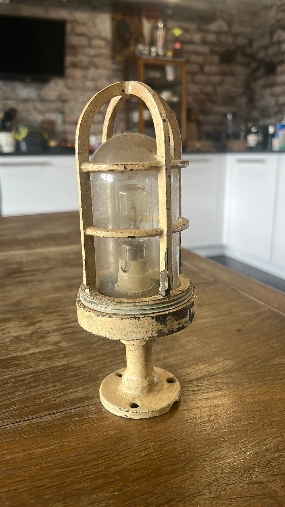 Oude kleine geschilderde messing scheepslamp, Ophalen of Verzenden, Zo goed als nieuw, Motorboot of Zeilboot, Gebruiksvoorwerp
