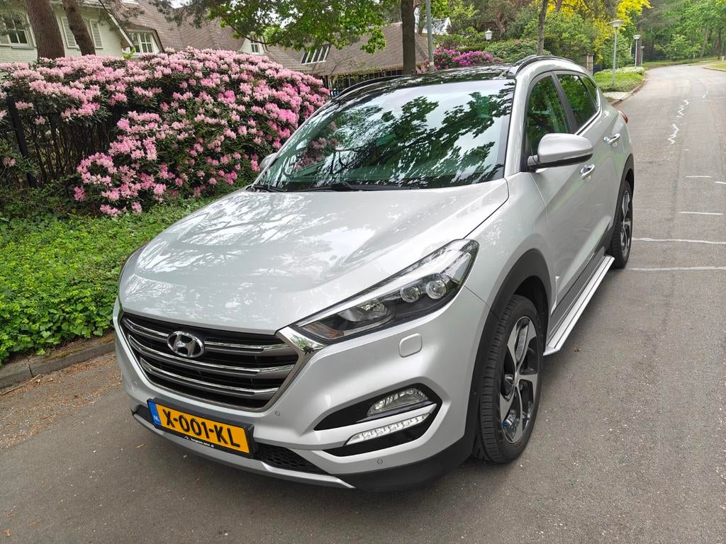 Hyundai Tucson 1.6 T-gdi 177pk 4WD 7-DCT 2017 Grijs, Auto's, Hyundai, 4 cilinders, Vierwielaandrijving, Particulier, 1600 kg