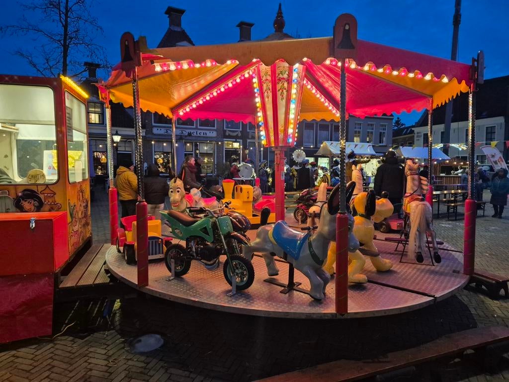 Te huur draaimolen, zweefmolen, snoepbus, poffertjes, Ophalen of Verzenden, Gebruikt, Overige