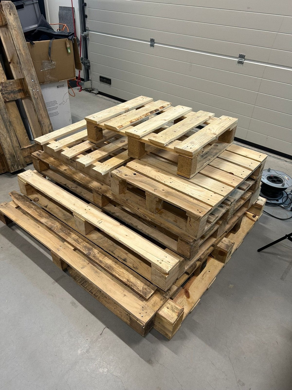Houten pallets (geschikt als haardhout) - gratis af te halen, Minder dan 3 m³, Ophalen, Overige houtsoorten