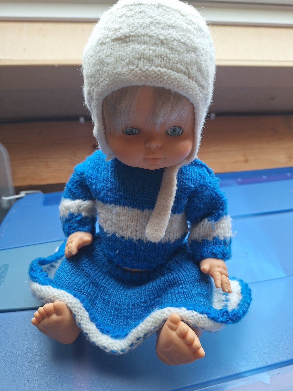 Vintage Babypop met Gebreide Kleding - Zo goed als nieuw, Ophalen of Verzenden, Gebruikt, Babypop