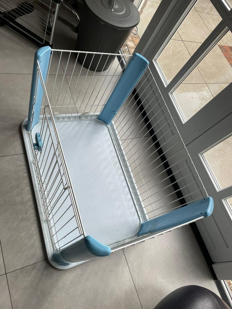 Puppy ren / puppybench en Cortina riemen, Dieren en Toebehoren, Hondenbenches, Ophalen, Zo goed als nieuw