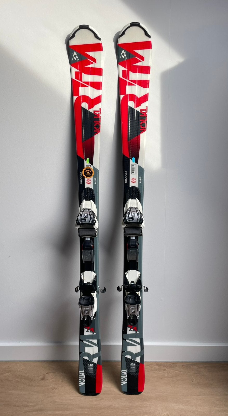 Volkl RTM 7.4 – 142 Cm, 140 tot 160 cm, Zo goed als nieuw, Carve, Skiën