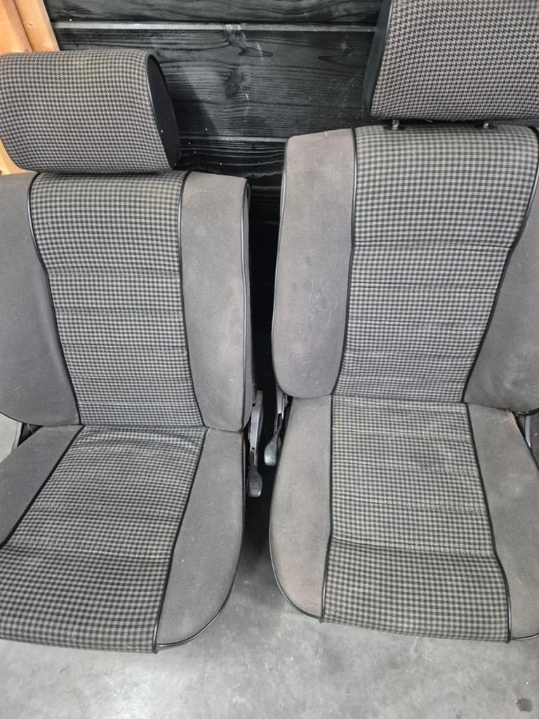 BMW E28 Stoelen set grijs/zwart - Hannetrit patroon, Ophalen of Verzenden, Gebruikt, BMW