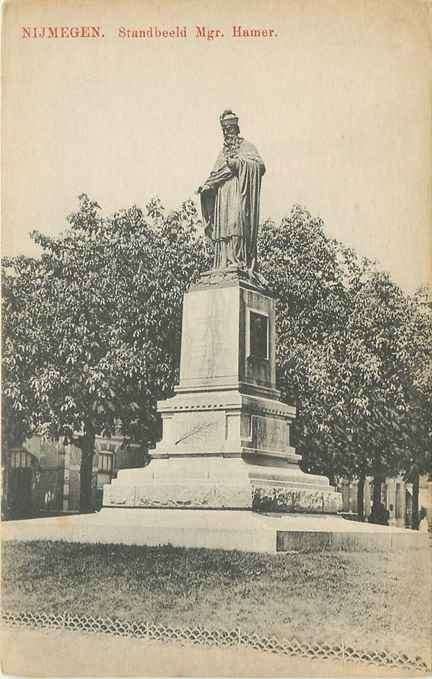 301-389-007 Nijmegen Standbeeld Mgr Hamer, Verzamelen, Verzenden, Voor 1920, Gelderland