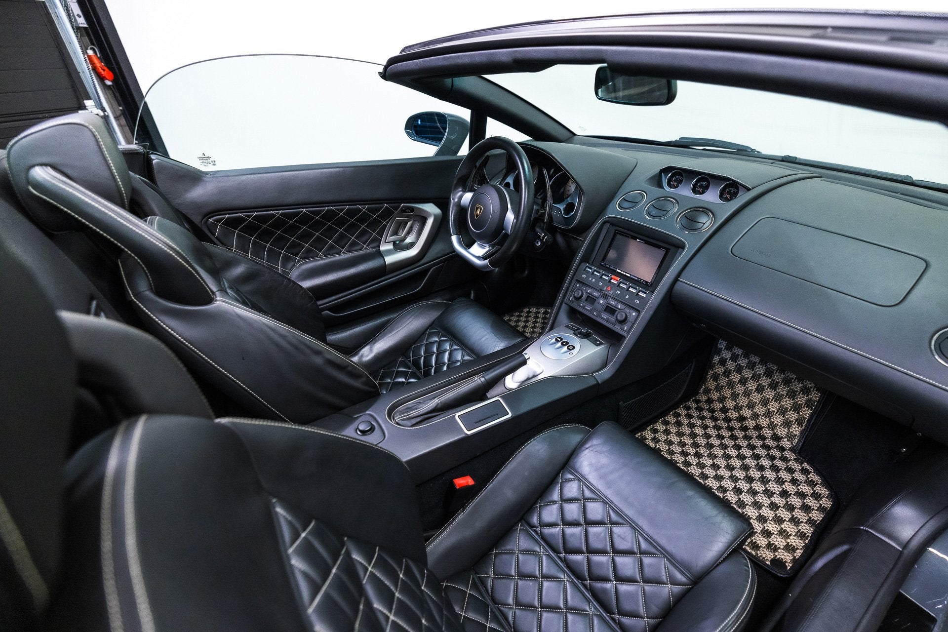 Lamborghini Gallardo 5.0 V10 Spyder e-gear Btw auto, Fiscale, Auto's, Lamborghini, Automaat, Gebruikt, Zwart, Cabriolet