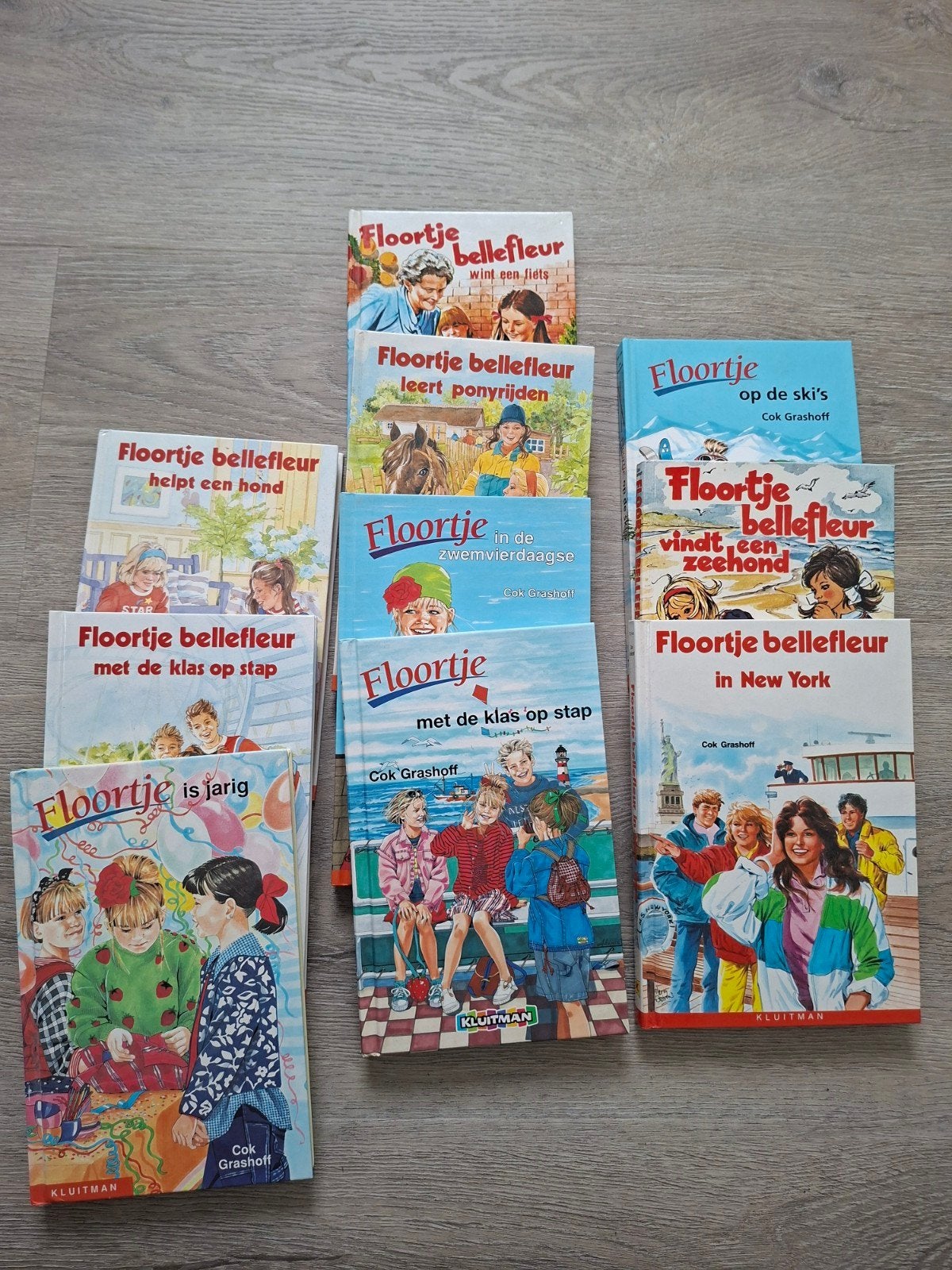 Floortje Bellefleur 10 Boeken - Diverse Titels, Ophalen of Verzenden, Gelezen, Cok Grashoff, Fictie algemeen