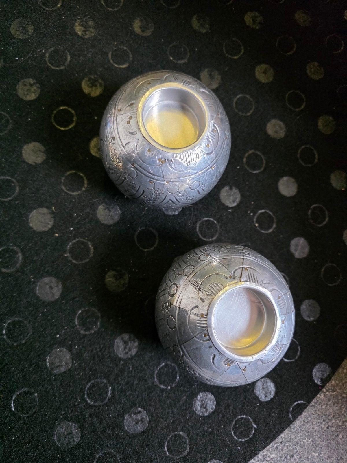 Set van twee decoratieve kaarsenhouders., Huis en Inrichting, Woonaccessoires | Kandelaars en Kaarsen, Ophalen of Verzenden, Zo goed als nieuw