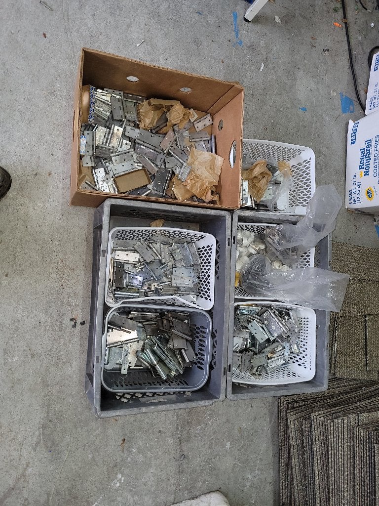 partij ruim 300 stuks stuks nieuwe div soorten scharnieren, Ophalen, Nieuw, 50 tot 100 mm