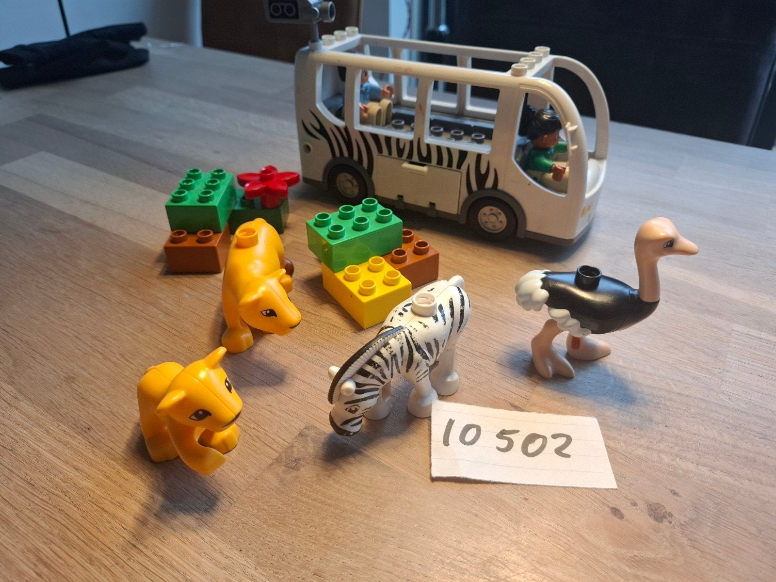 LEGO Duplo Safari Bus met Dieren en Figuren (10502), Ophalen of Verzenden, Zo goed als nieuw, Overige merken