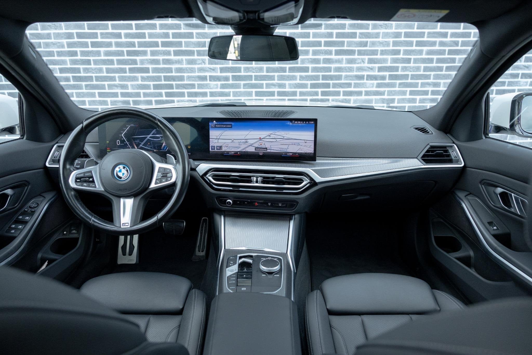 BMW 3-serie Touring 320e | M-Sport | Panoramadak | Trekhaak, Auto's, 1998 cc, Gebruikt, 4 cilinders, Wit
