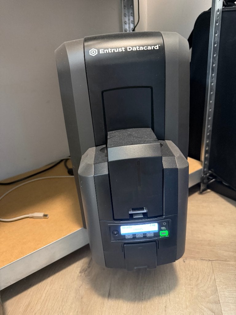 Entrust Datacard CR805 Duplex kaartprinter z.g.a.n., Ophalen, Printer, Kleur printen, Zo goed als nieuw