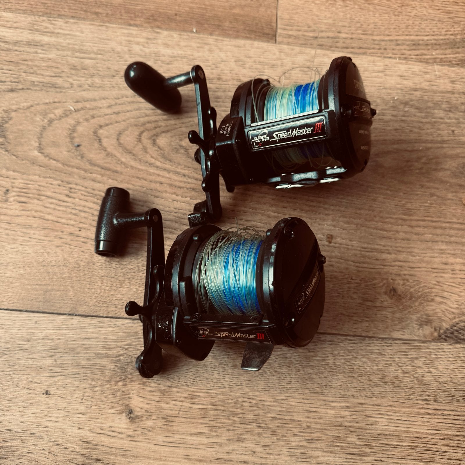 Twee Shimano Speedmaster Reels - Zeer Goede Staat, Ophalen, Zo goed als nieuw, Molen
