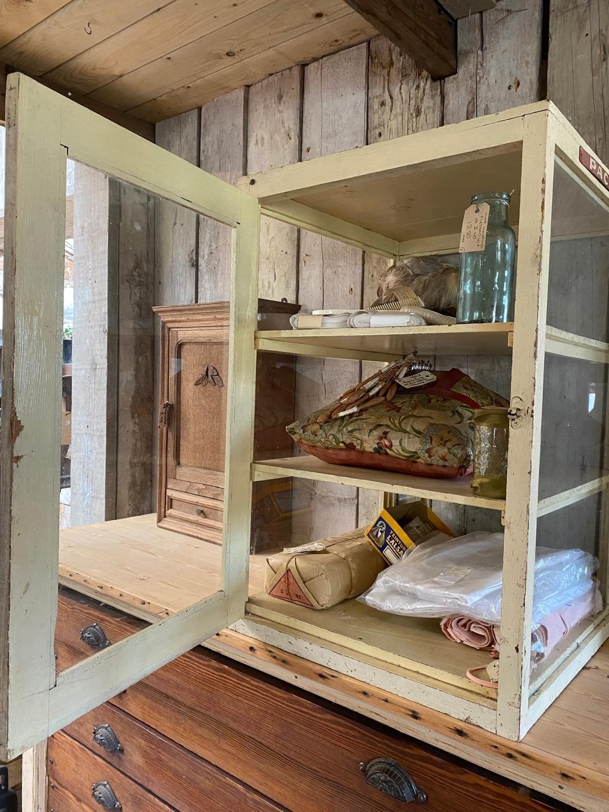 Antieke toonbankvitrine vitrine kast van Pacha, Ophalen