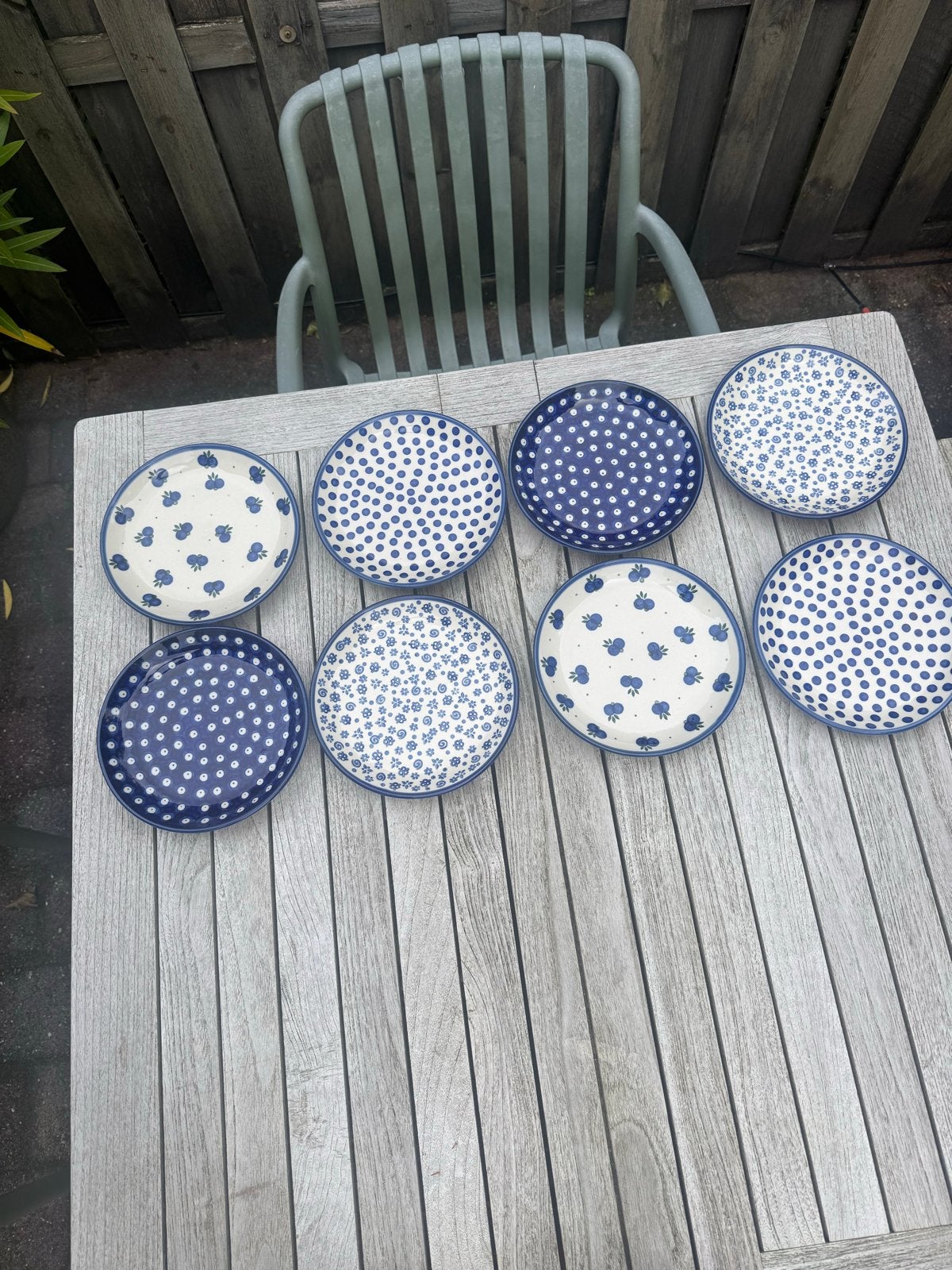 Bunzlau 8x Handgemaakte Poolse borden, blauw-wit, 19 cm, Overige merken, Keramiek, Ophalen of Verzenden, Zo goed als nieuw