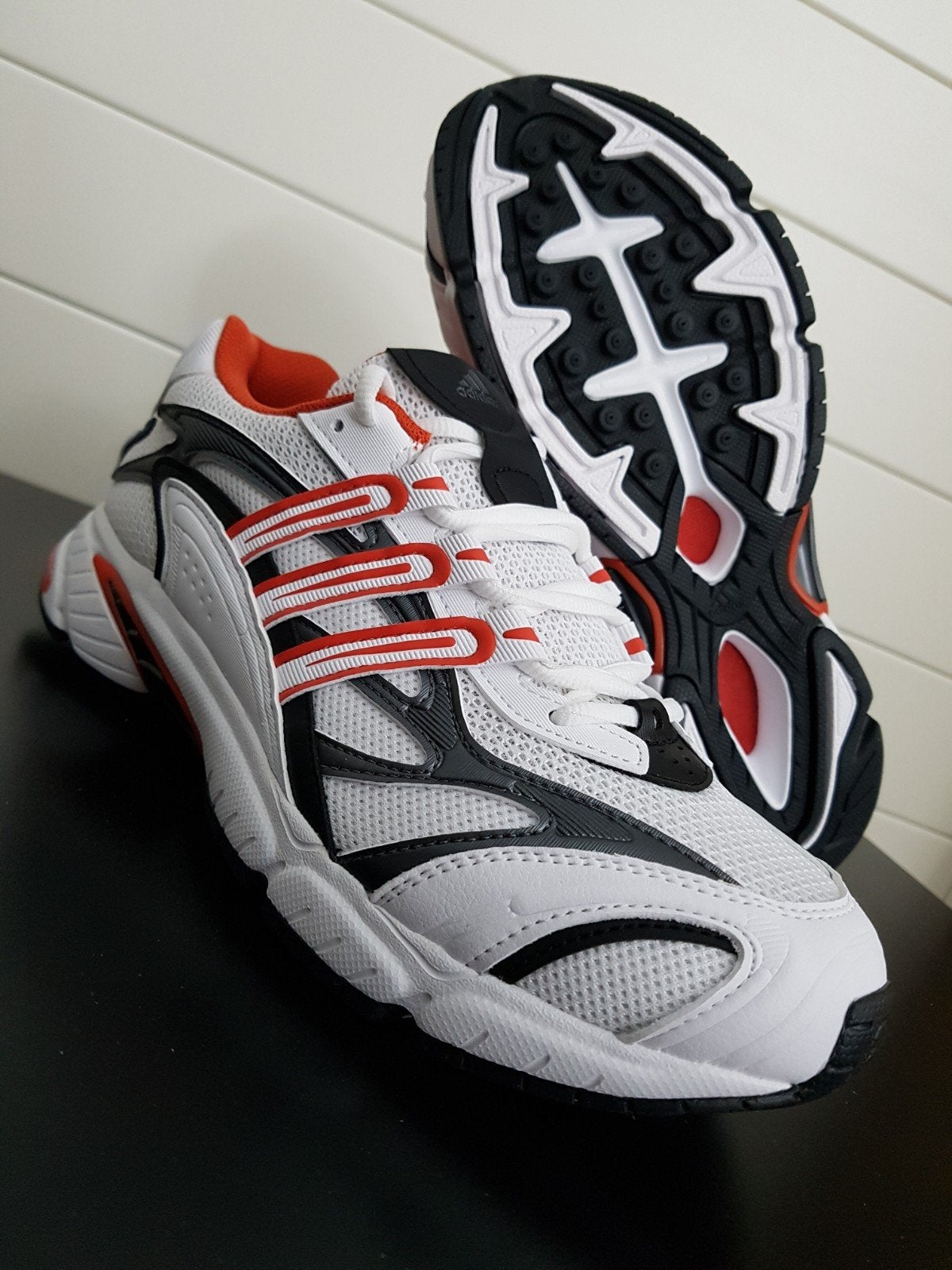 Adidas Temper Run 2, Wit, Nieuw, Ophalen of Verzenden, Sneakers of Gympen