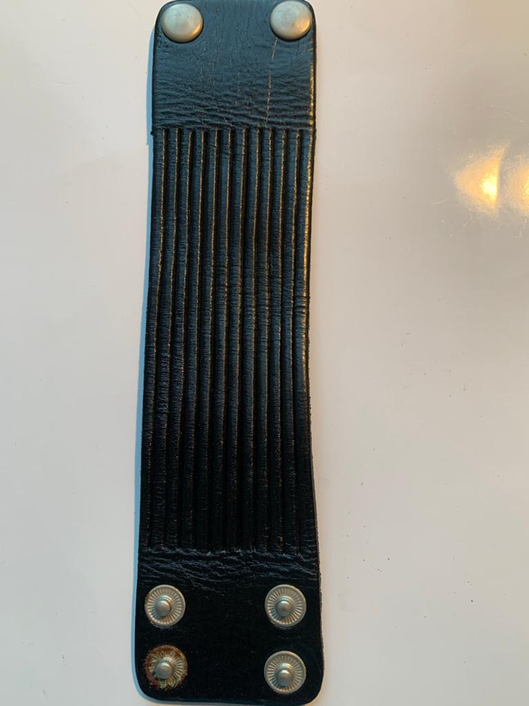 Zwarte leren armband met drukknopen, Ophalen of Verzenden, Nieuw, Zwart, Leer