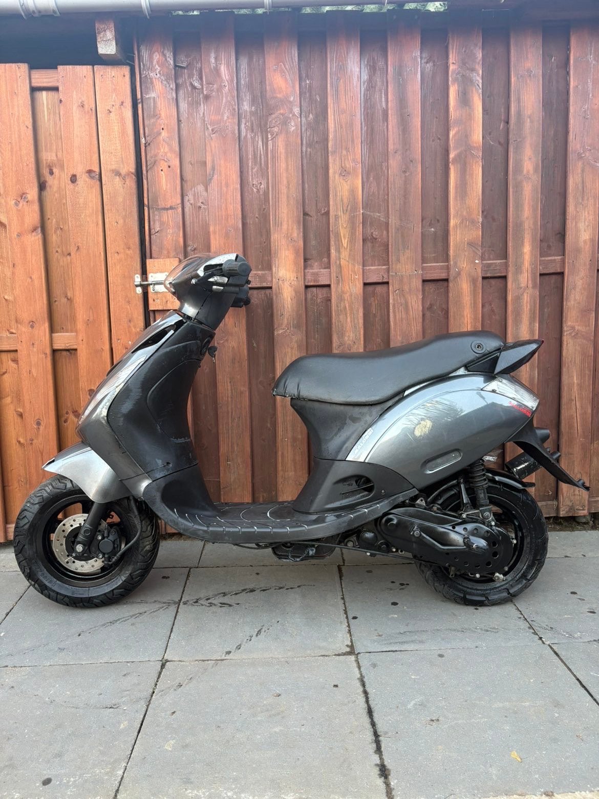 Piaggio zip, Ophalen, Gebruikt, Benzine, Maximaal 25 km/u