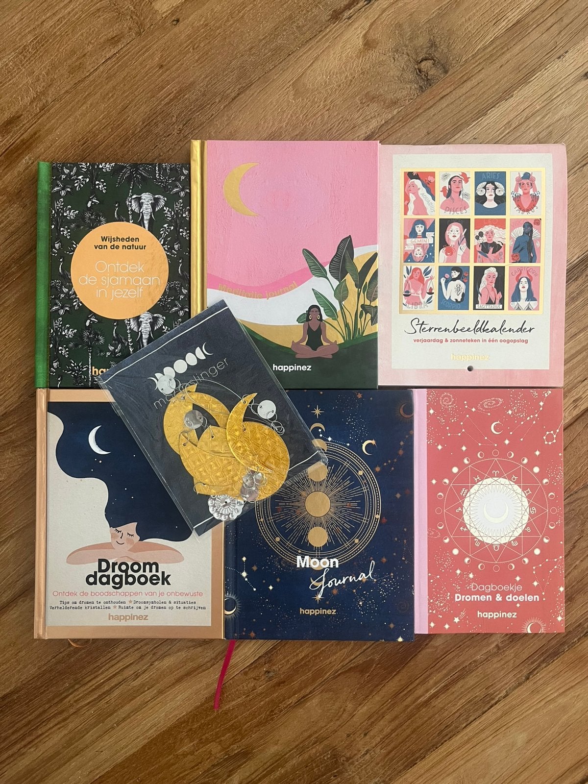 Diverse boekjes van Happinez en maanslinger, Boeken, Ophalen of Verzenden, Zo goed als nieuw