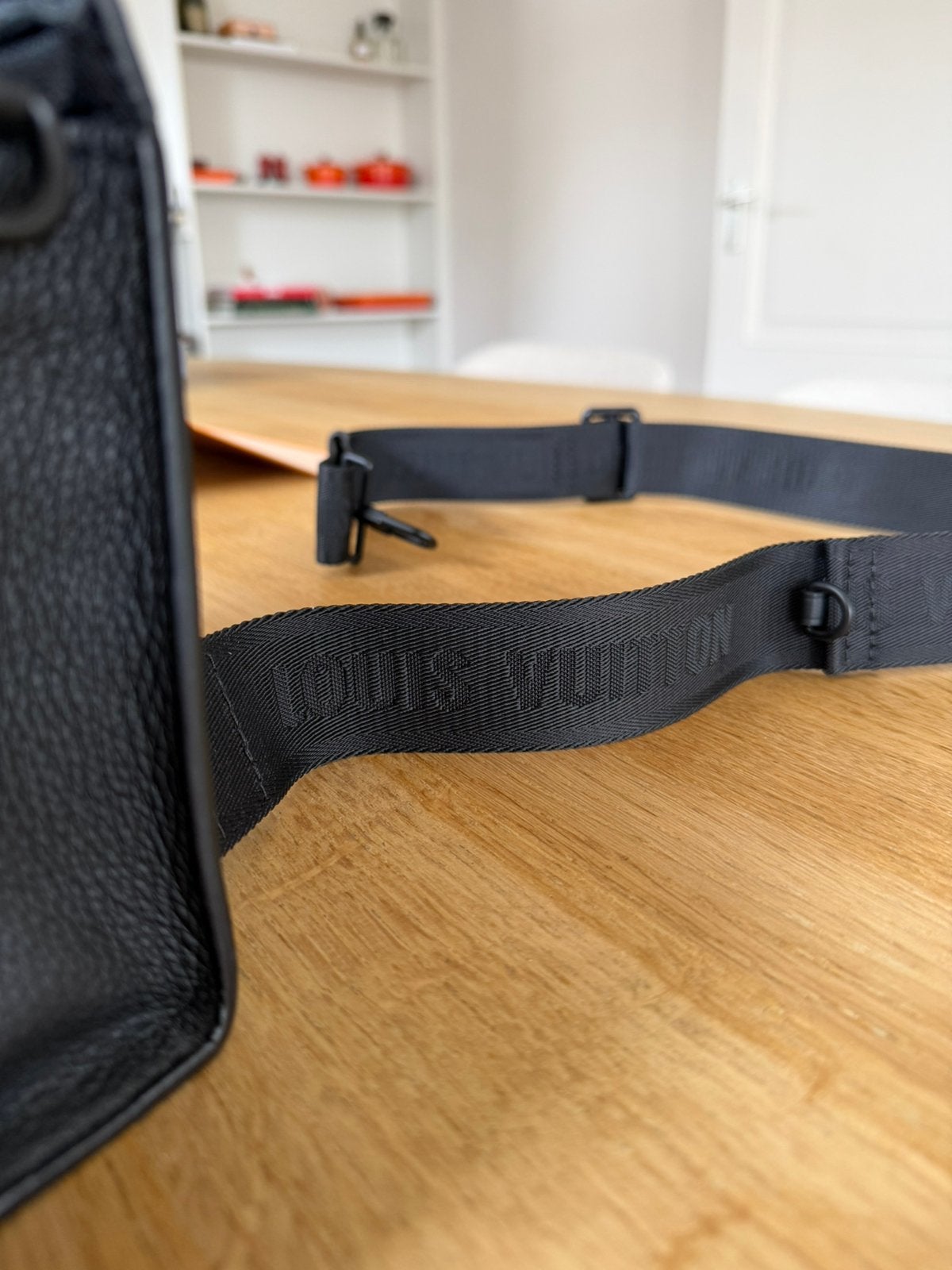 Foto 4 van Louis Vuittion Gaston Wearable Wallet tas