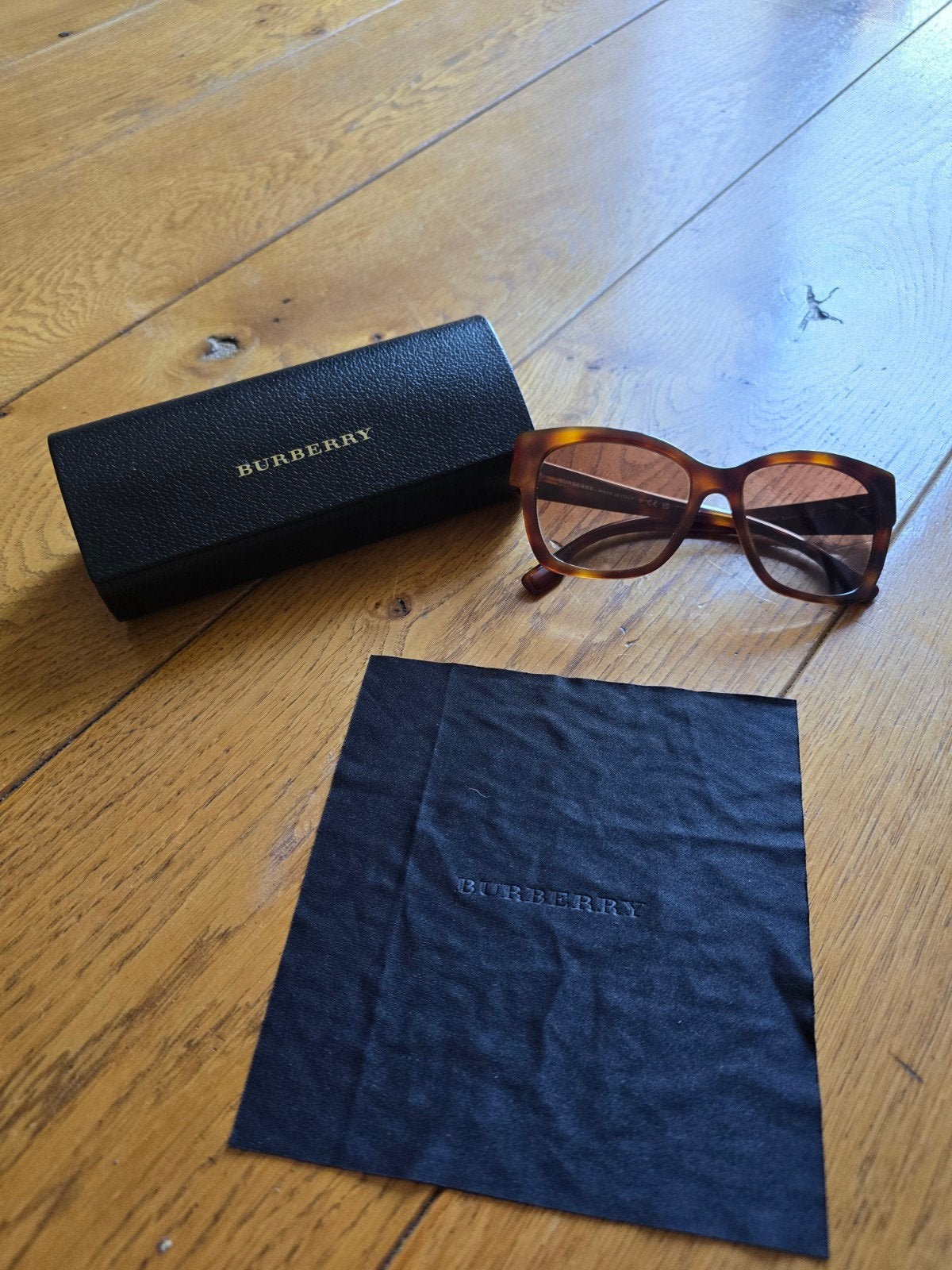Burberry Zonnebril - Bruin Havana met Originele Hoes, Ophalen of Verzenden, Zo goed als nieuw, Bruin, Overige merken