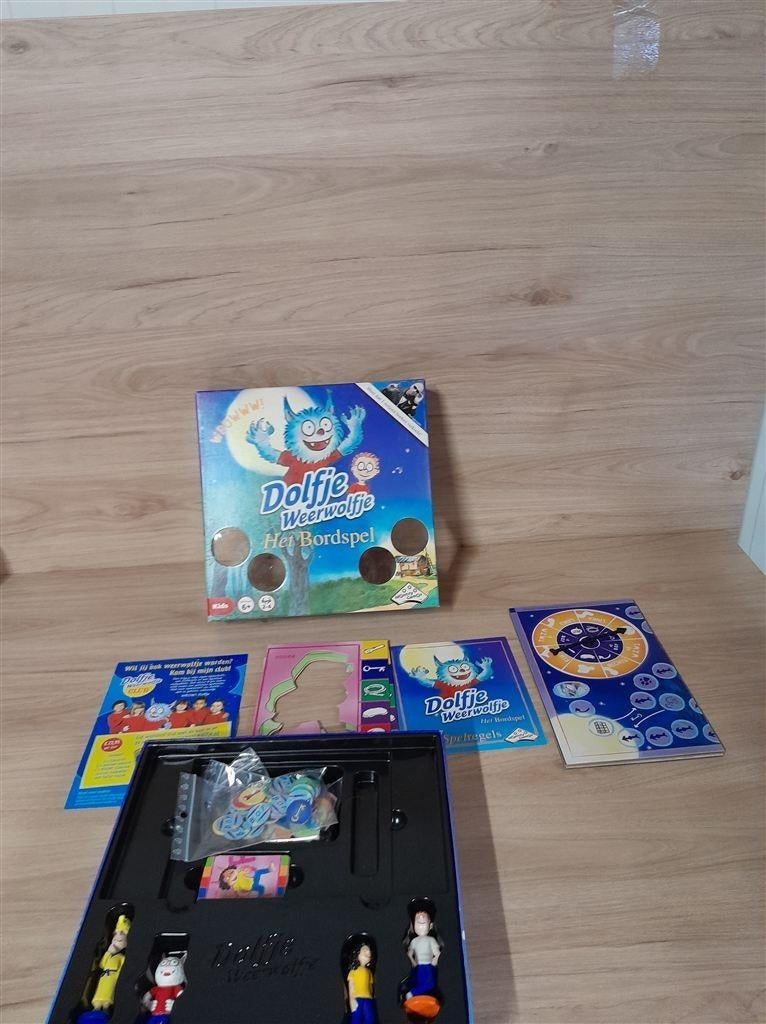 Dolfje weerwolfje het bordspel - s1491, Hobby en Vrije tijd, Gezelschapsspellen | Bordspellen, Verzenden, Zo goed als nieuw