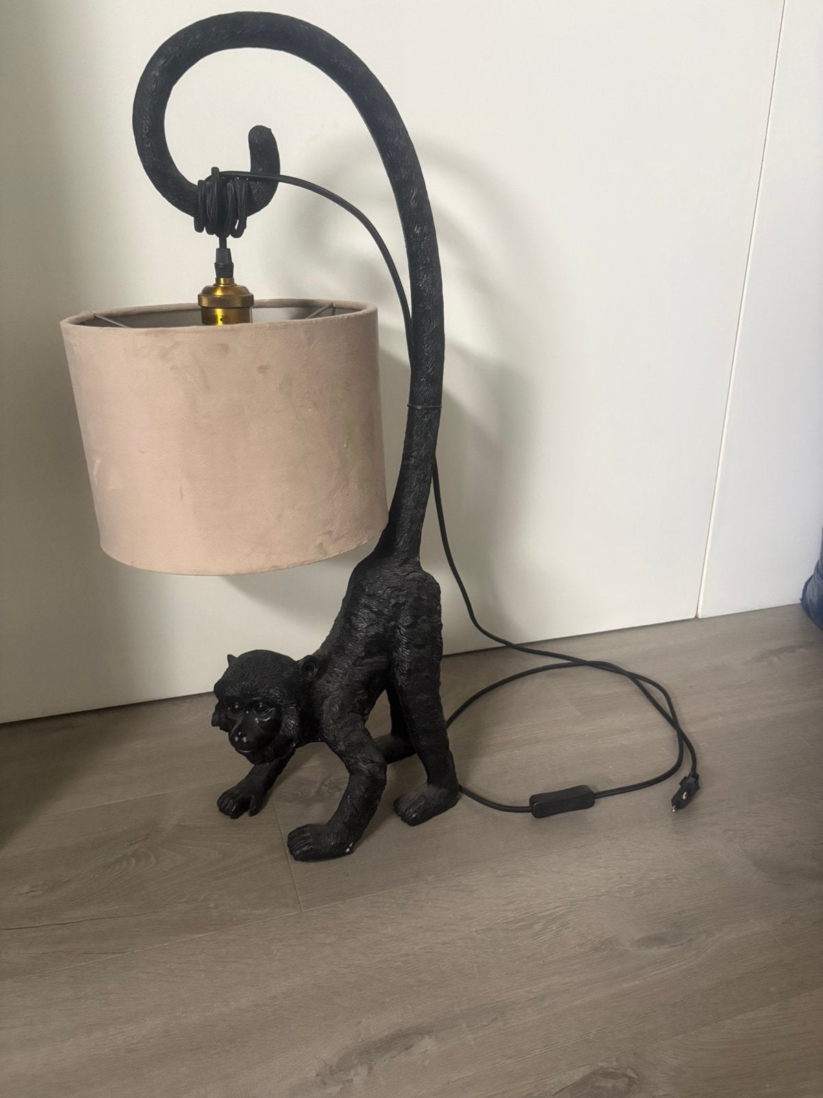 Apen lamp, Ophalen, Zo goed als nieuw