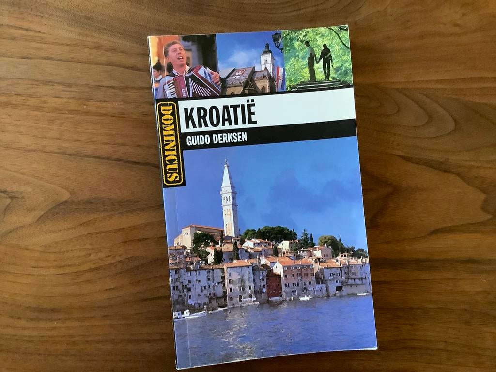 Kroatie 305pg NL reisgids oa IStrie Dalmatie, Europa, Ophalen of Verzenden, Zo goed als nieuw, Reisgids of -boek