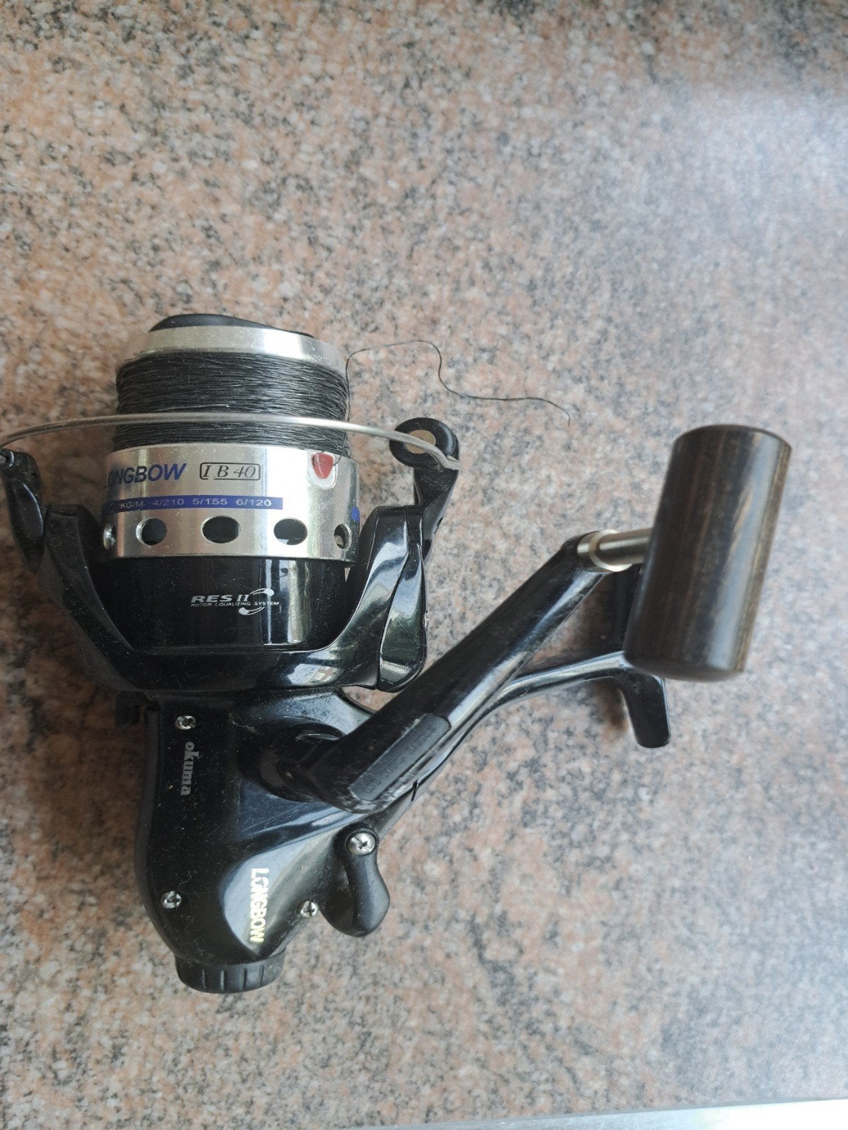 Okuma Longbow LB-40 Vismolen, Ophalen