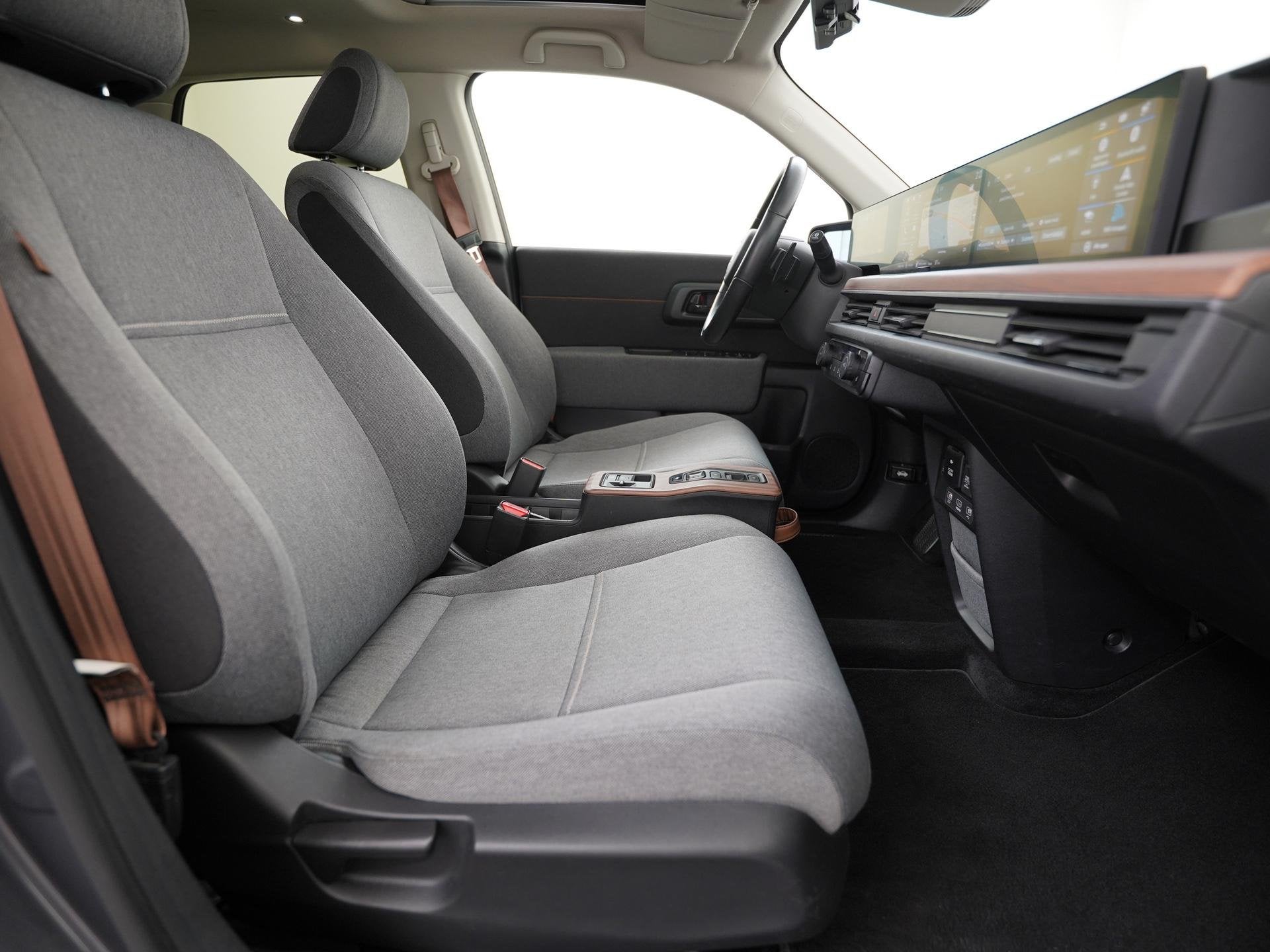 Honda e Advance 17" | Panoramadak | Zondag Open!, Auto's, Honda, 12 maanden, Gebruikt, 4 stoelen, 315 min
