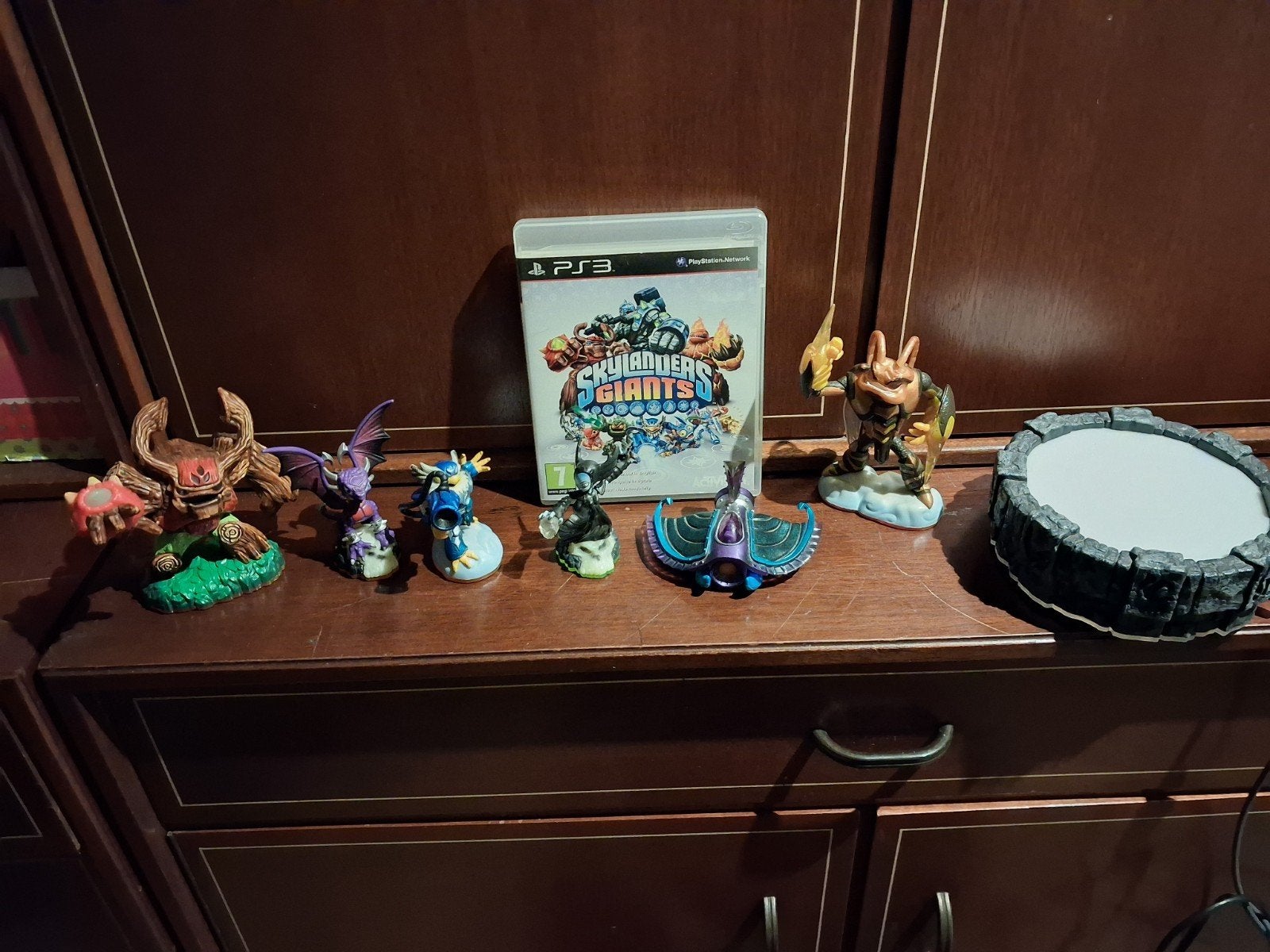 Skylanders Giants PS3 Starter Pack met extra figuren, Avontuur en Actie, Gebruikt, 2 spelers, Eén computer