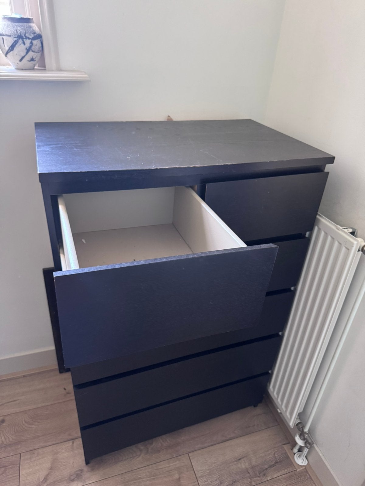 Gratis zwarte MALM ikea ladenkast, Gebruikt, 3 of 4 laden, MALM, Minder dan 100 cm